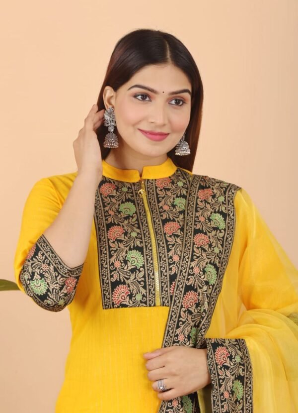 COLLAR NECKED KURTI SET